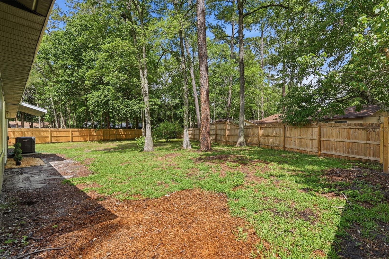 PALMETTO WOODS - Residential