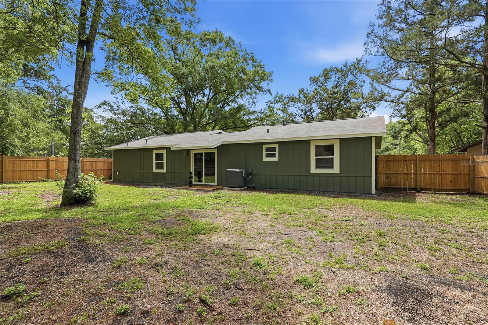 PALMETTO WOODS - Residential
