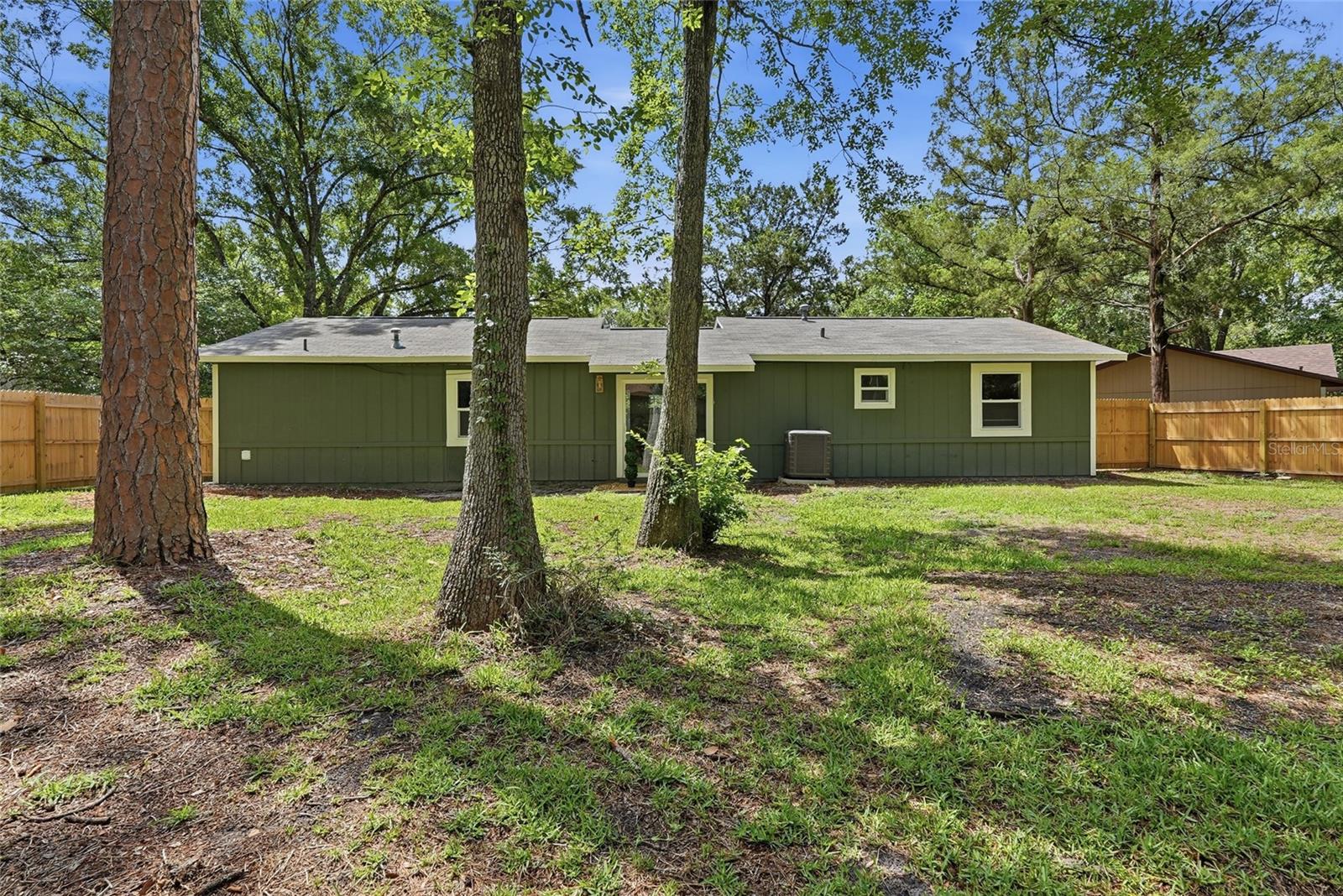 PALMETTO WOODS - Residential