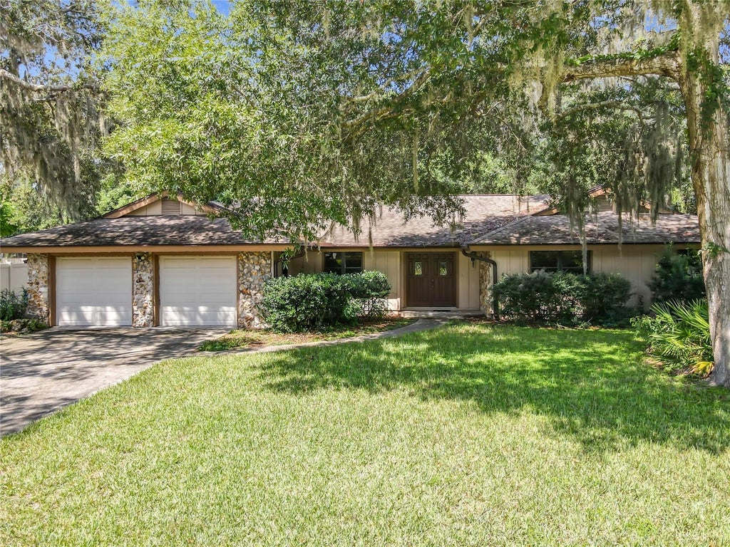 Photo of 108 Rio Pinar Drive, Ormond Beach, FL 32174 (MLS # O6437530)
