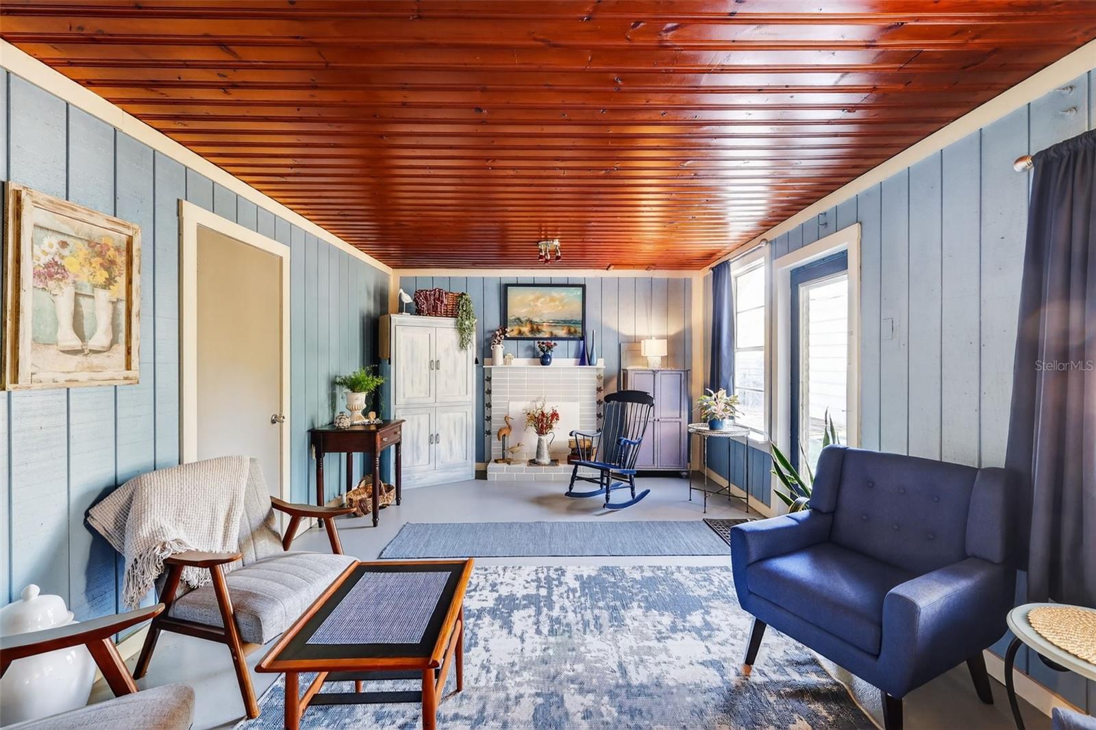 JERRY TAYLOR LNDG - Residential