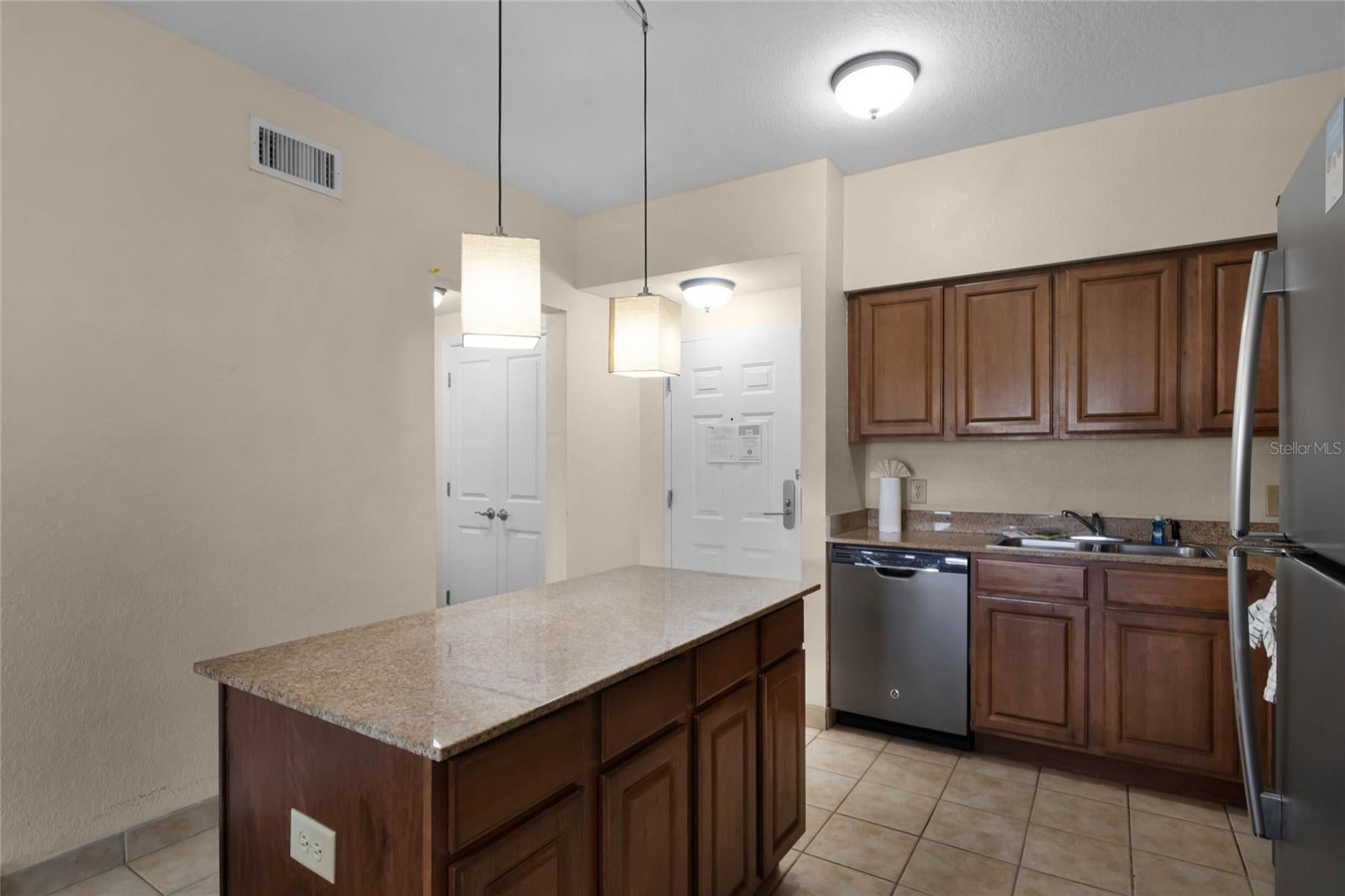 12527 FLORIDAYS RESORT DRIVE 512E