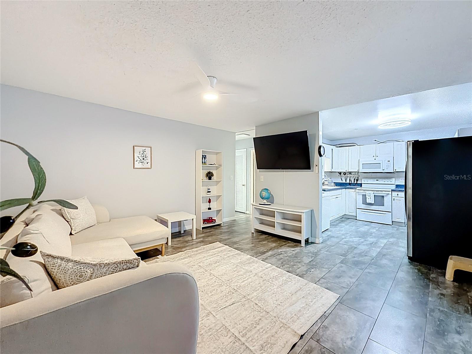 PALM GARDENS CONDO - Residential