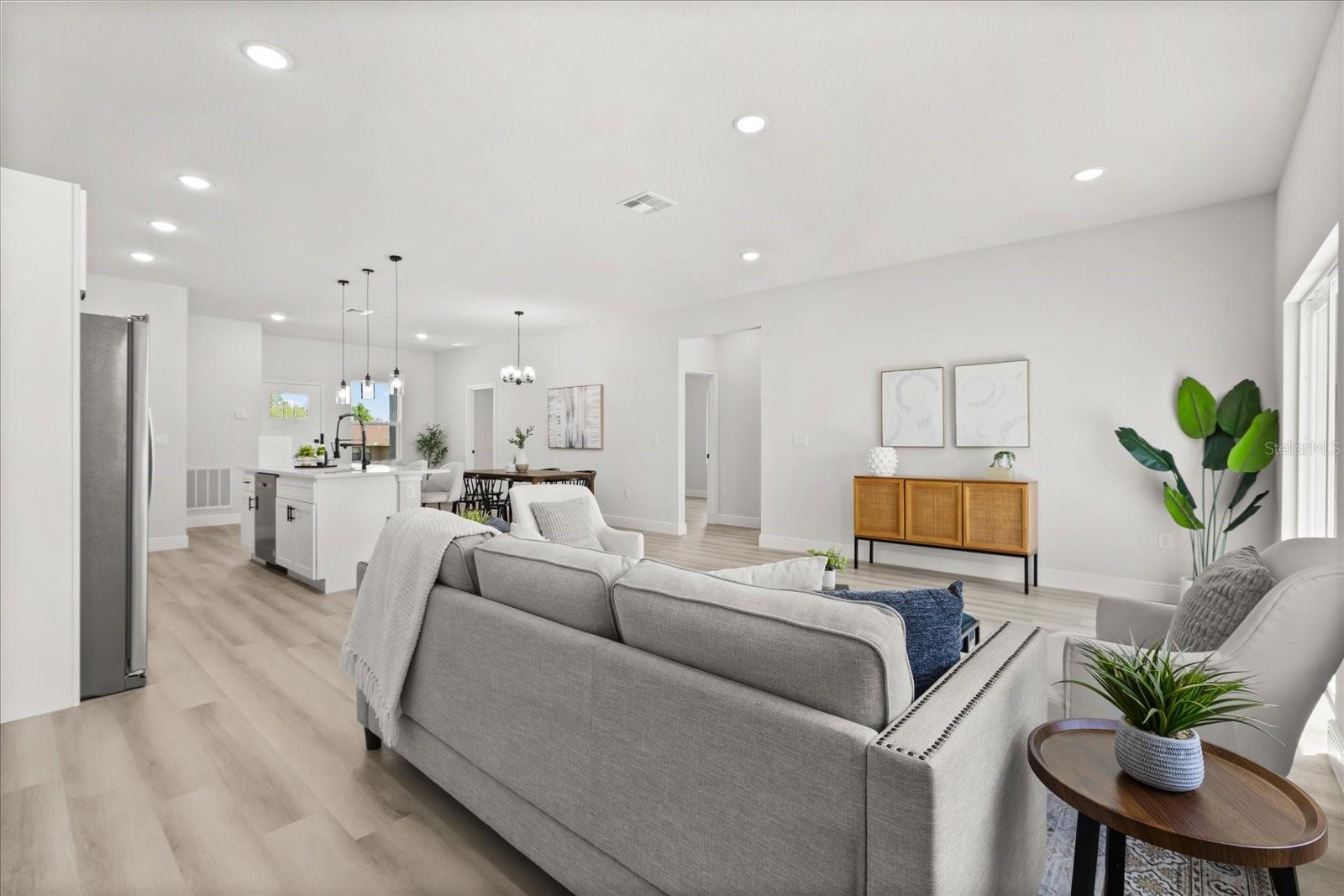 MARION OAKS UN 05 - Residential Lease