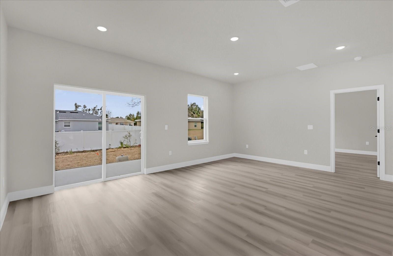 MARION OAKS UN 05 - Residential Lease