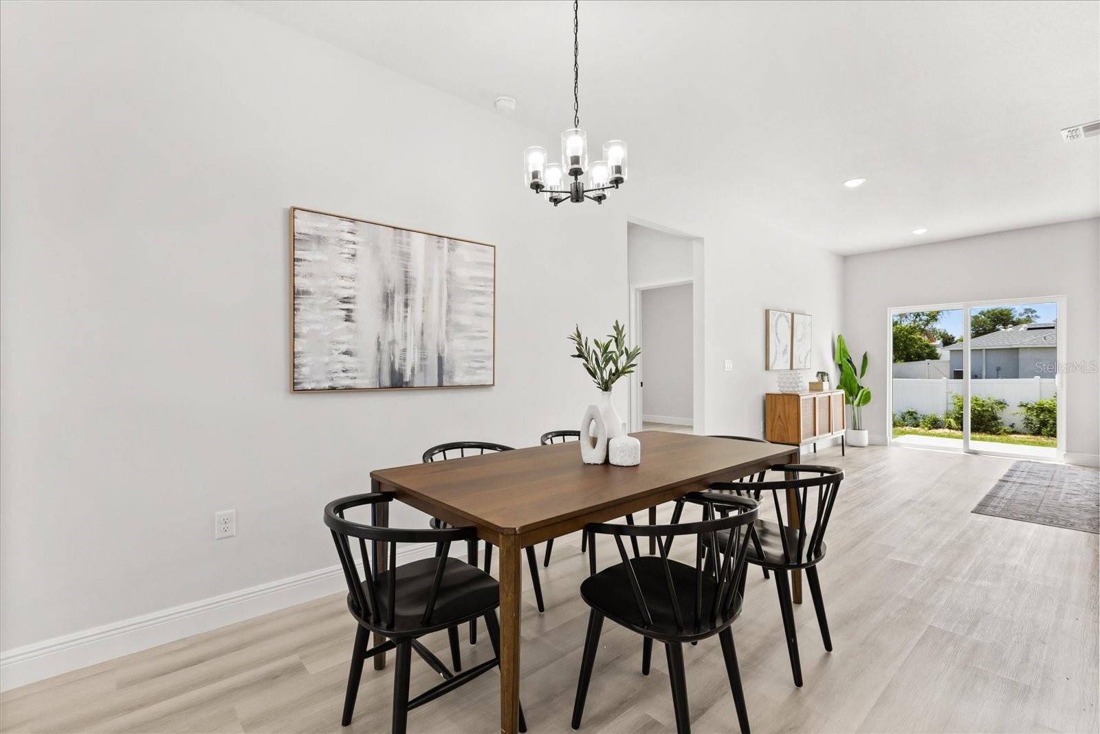 MARION OAKS UN 05 - Residential Lease