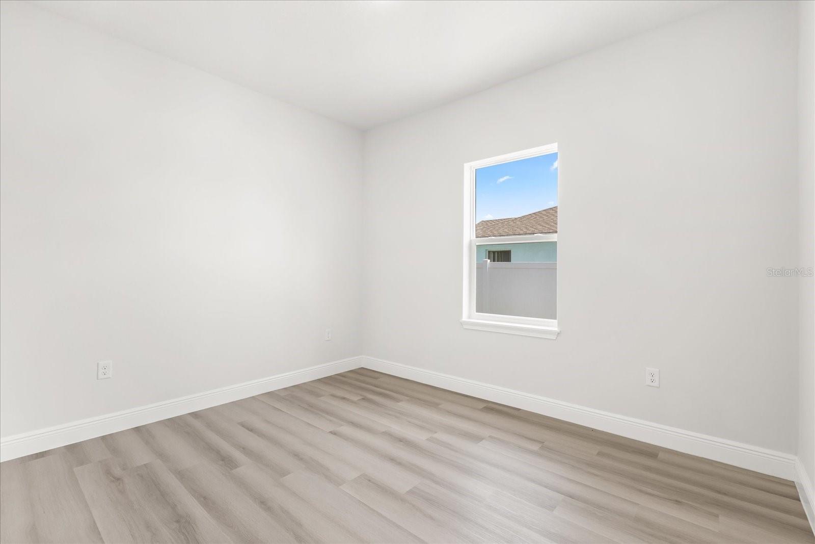 MARION OAKS UN 05 - Residential Lease