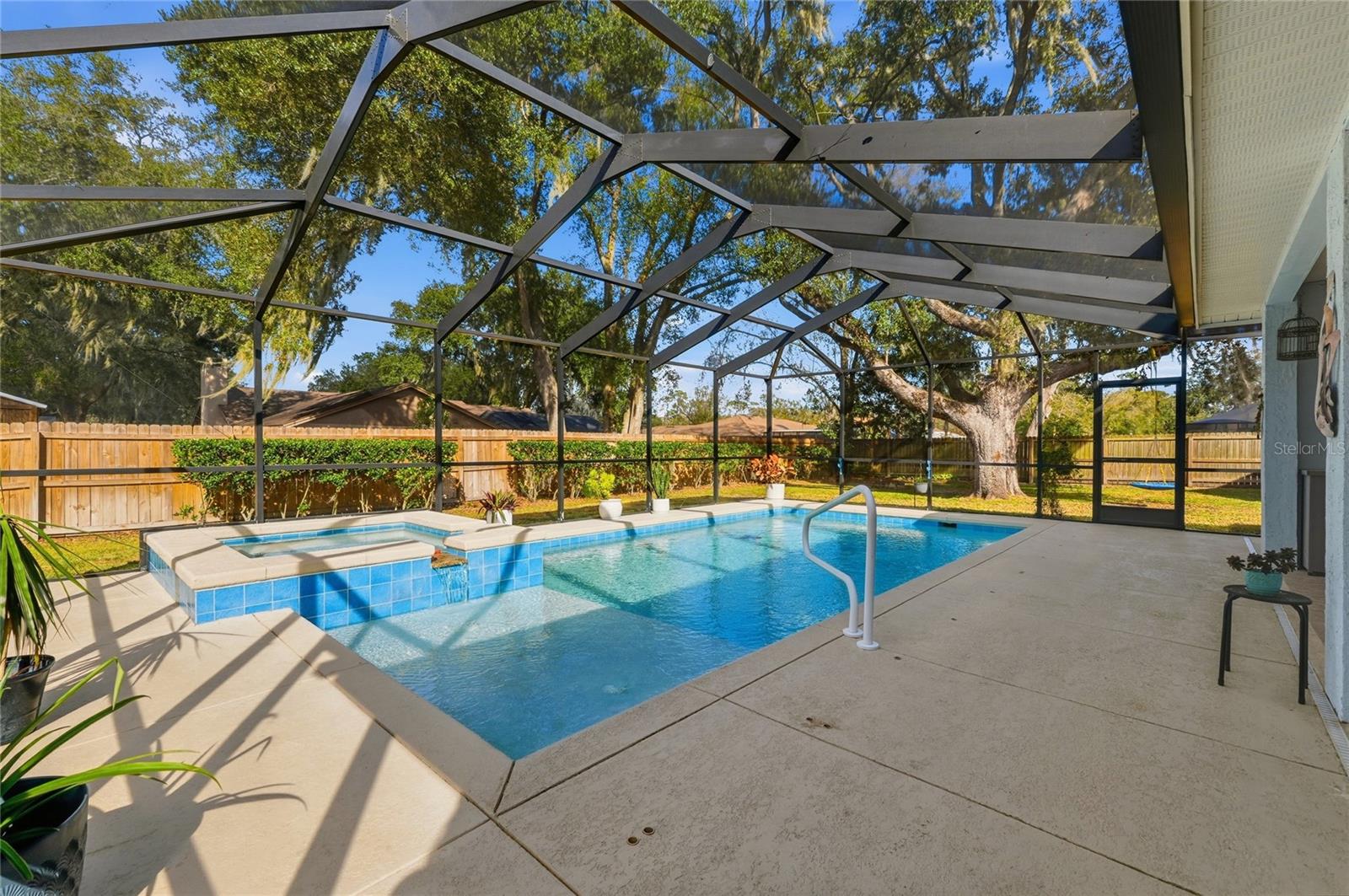 DEER BROOKE - Residential