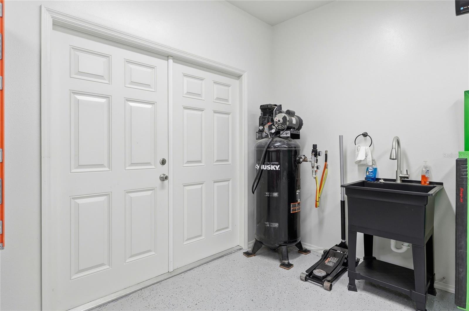 DEER BROOKE - Residential