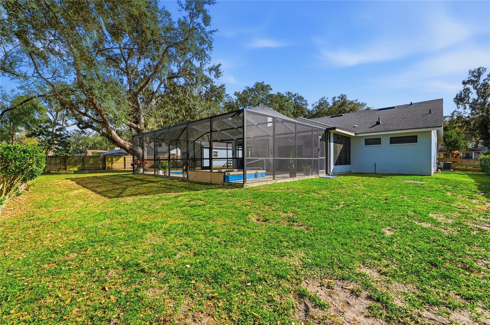 DEER BROOKE - Residential