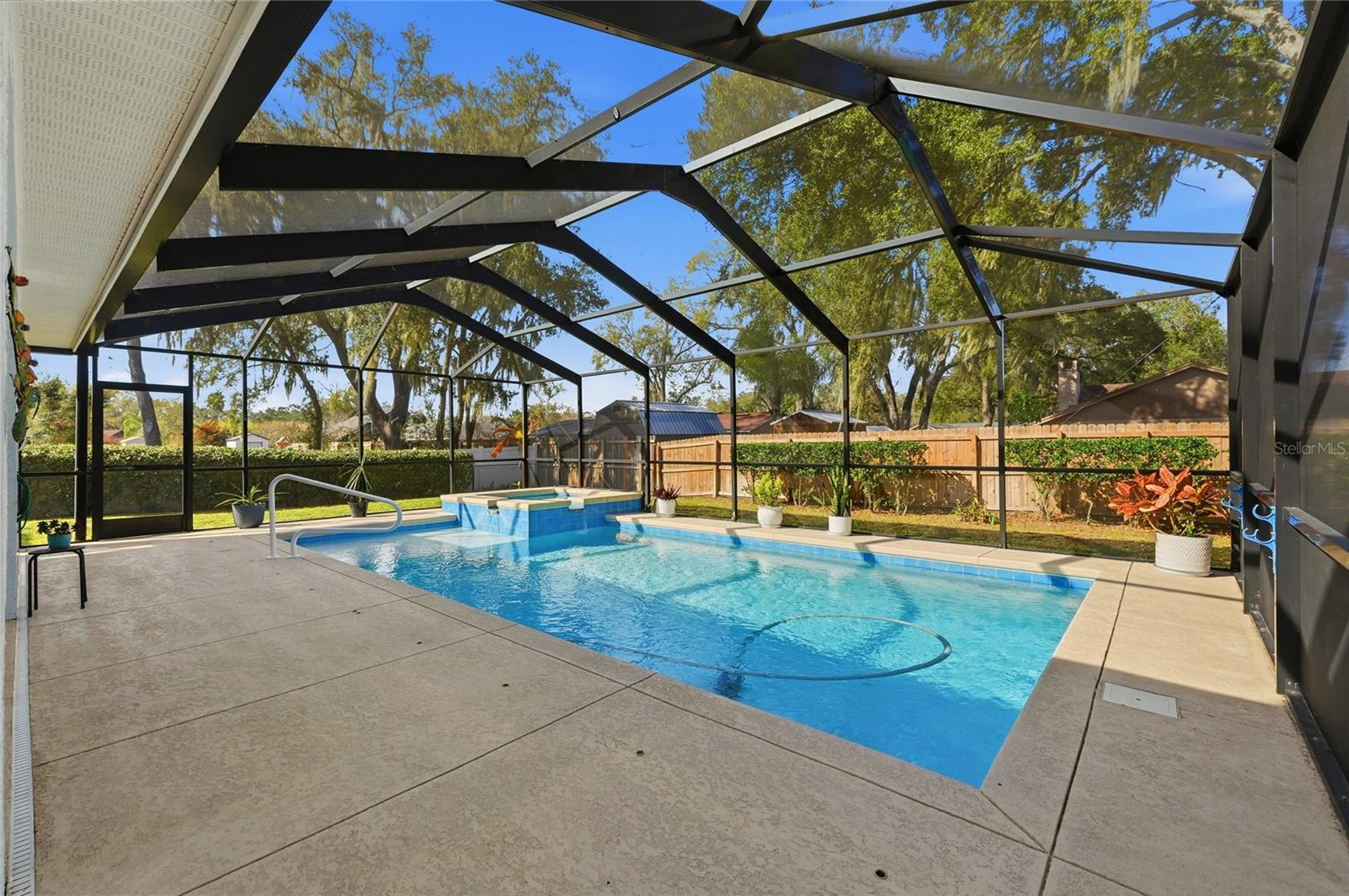 DEER BROOKE - Residential