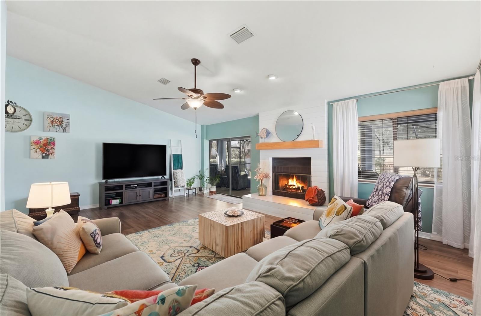 DEER BROOKE - Residential