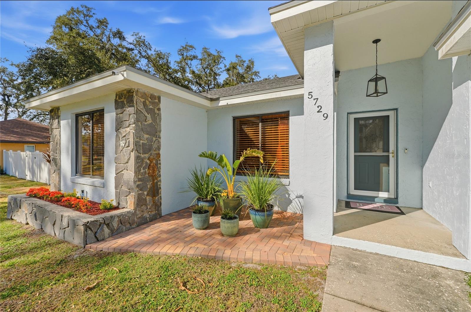 DEER BROOKE - Residential