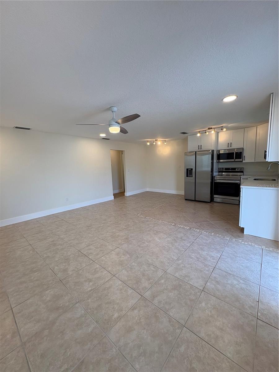 GAY SHORES - Residential Lease