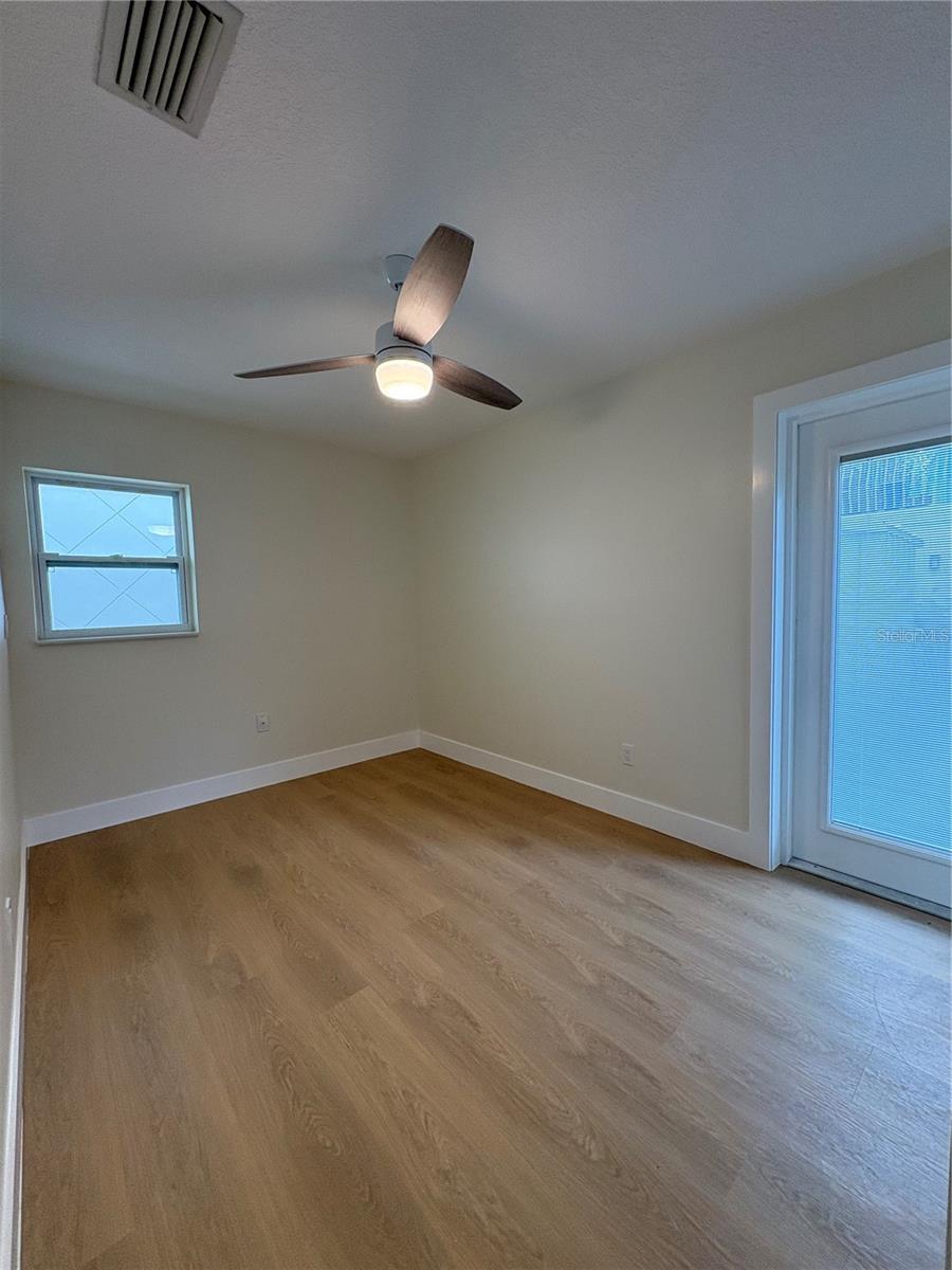 GAY SHORES - Residential Lease