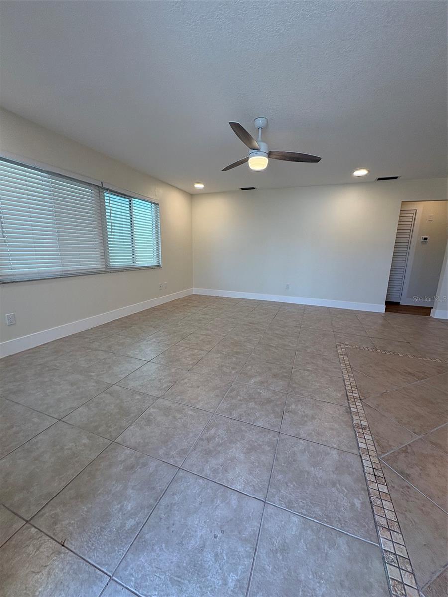 GAY SHORES - Residential Lease