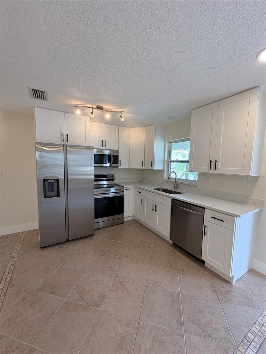 GAY SHORES - Residential Lease