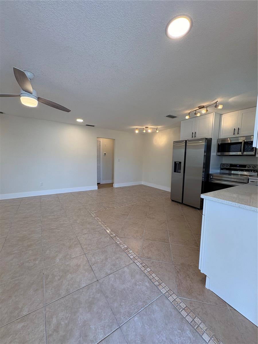 GAY SHORES - Residential Lease