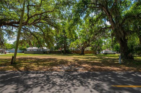 903 E WARREN STREET PLANT CITY FL 33563