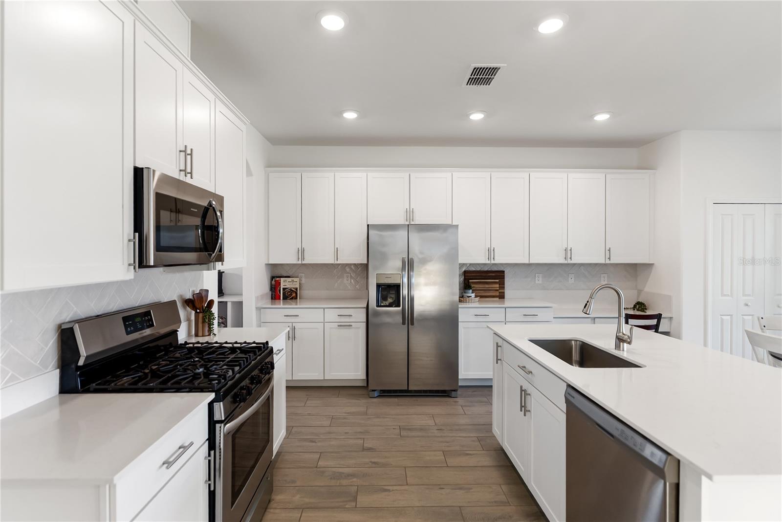 LORRAINE LAKES PH IIB-3 & IIC - Residential