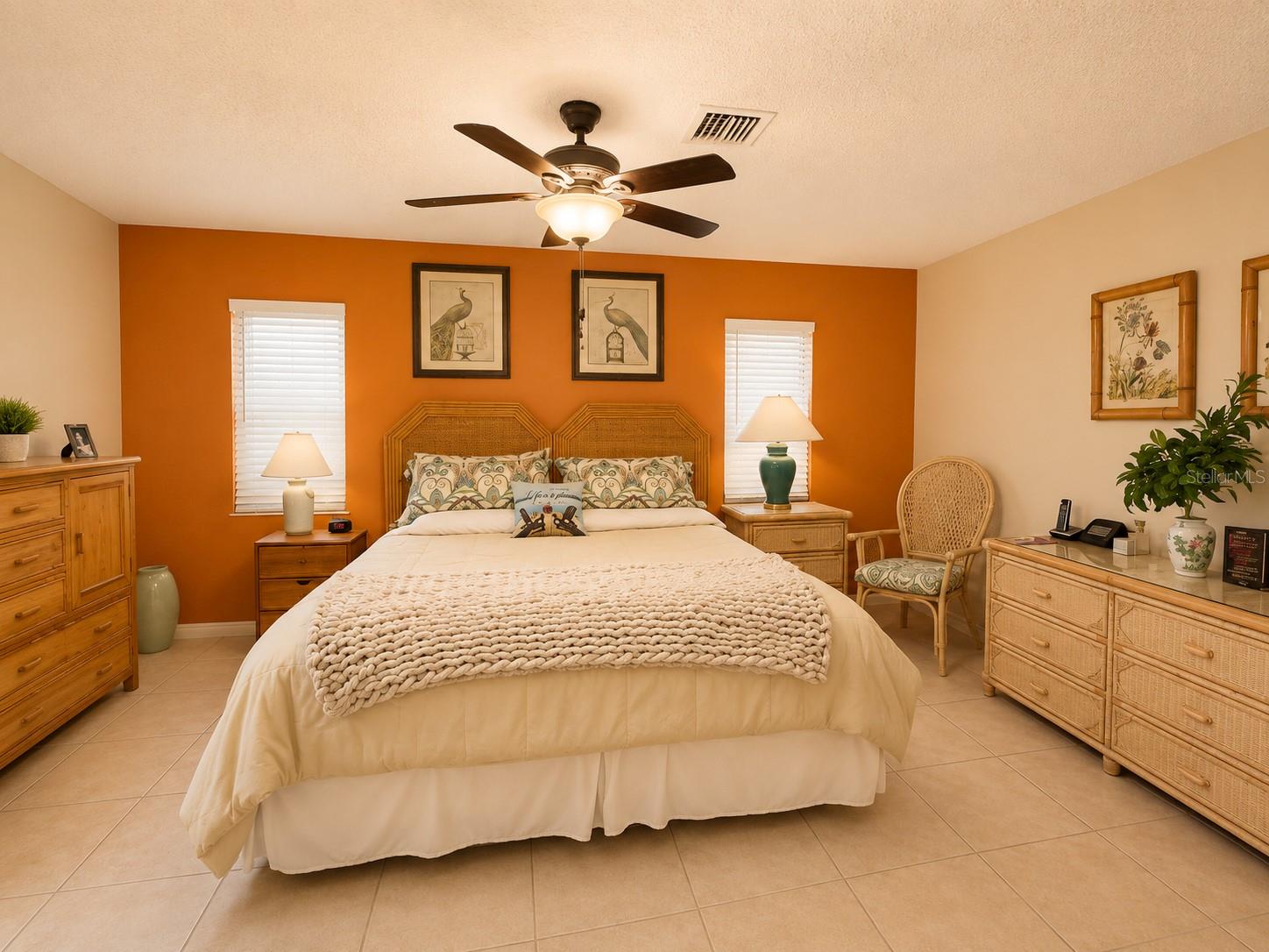HOURGLASS LAKES PH 3 - Residential