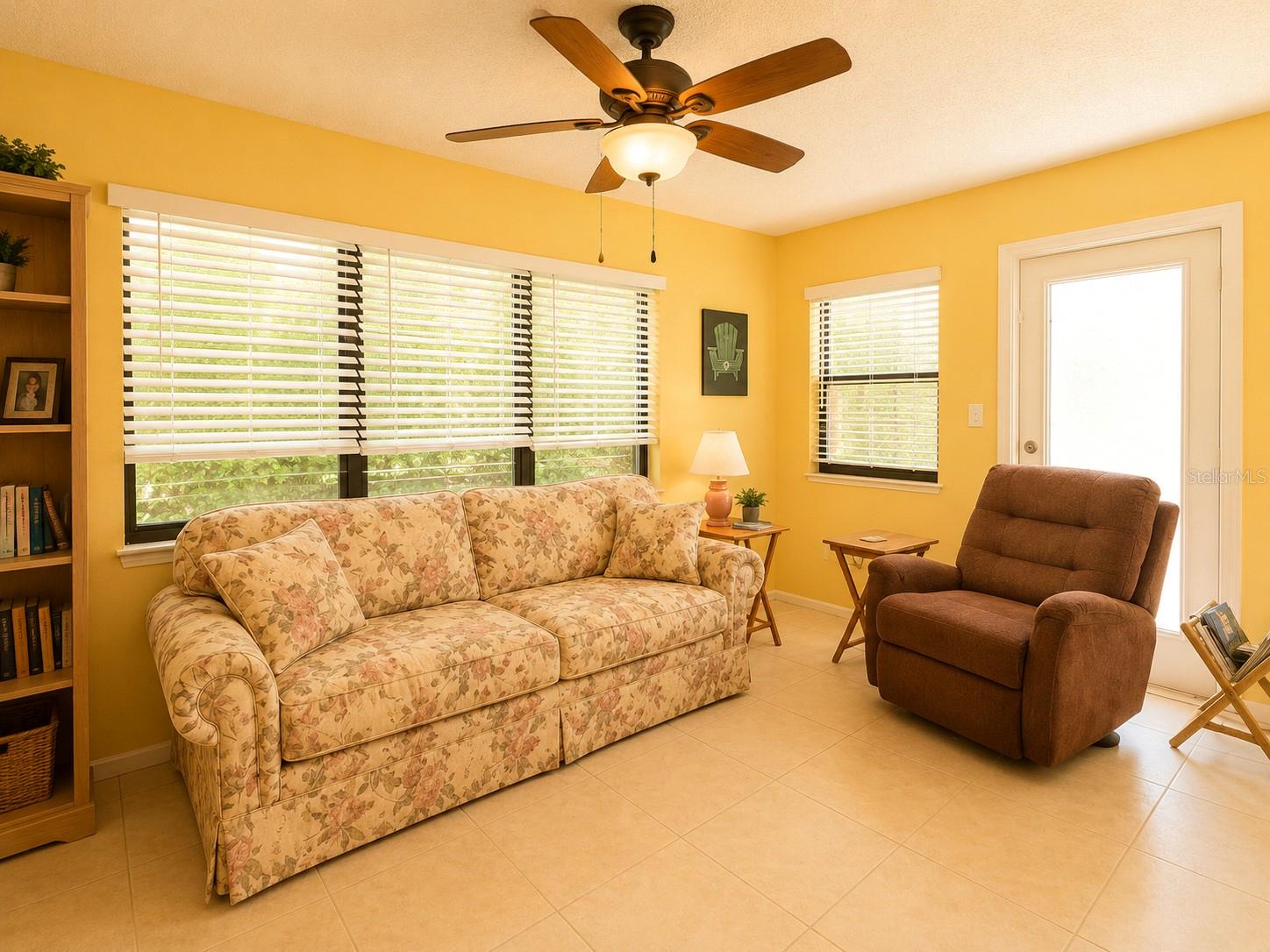 HOURGLASS LAKES PH 3 - Residential