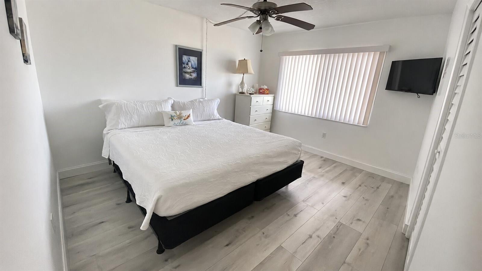 CANAVERAL TOWERS - Residential