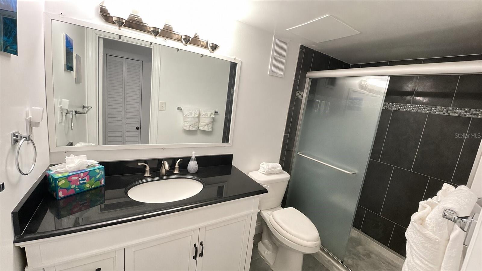 CANAVERAL TOWERS - Residential