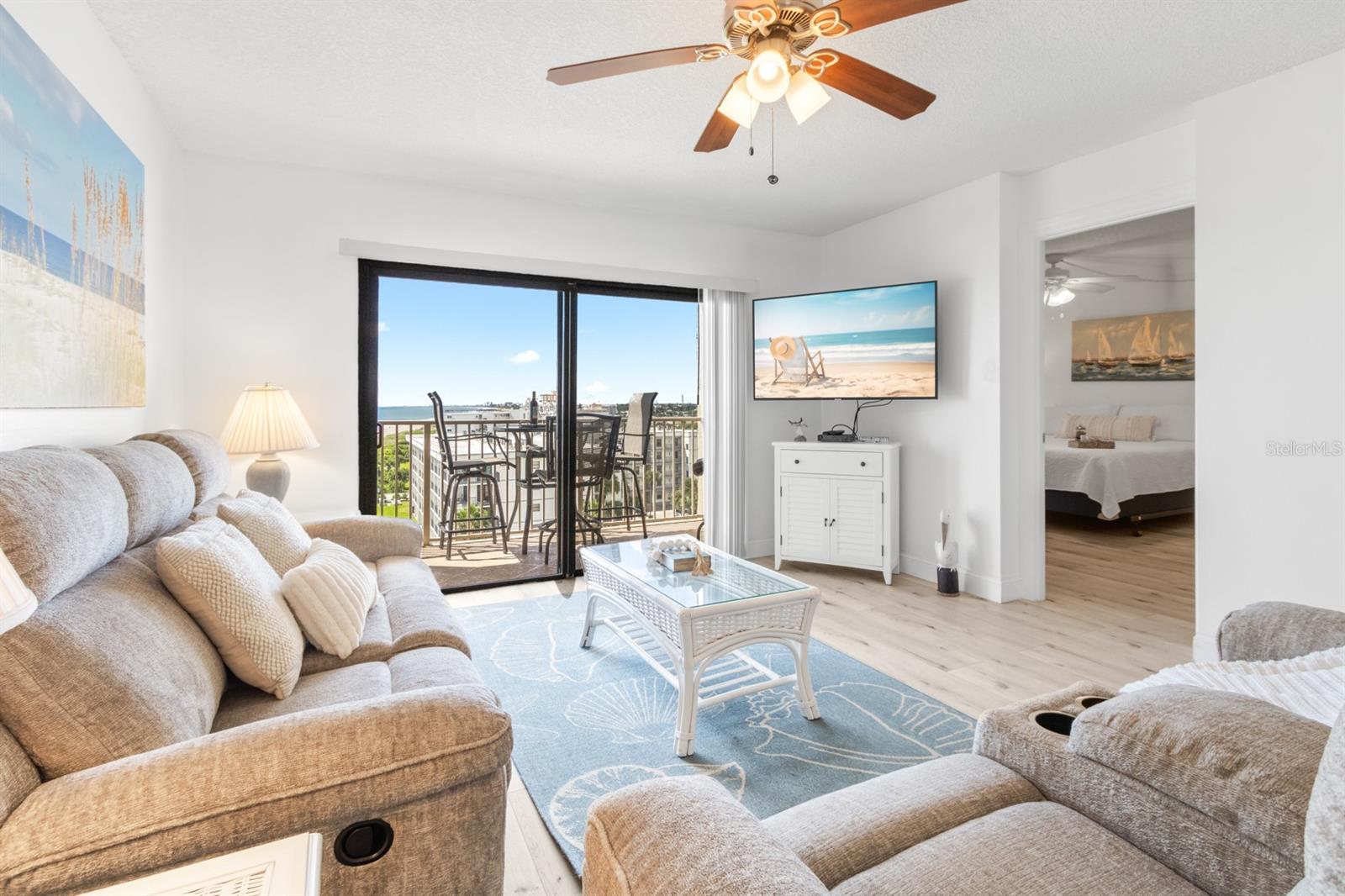 CANAVERAL TOWERS - Residential