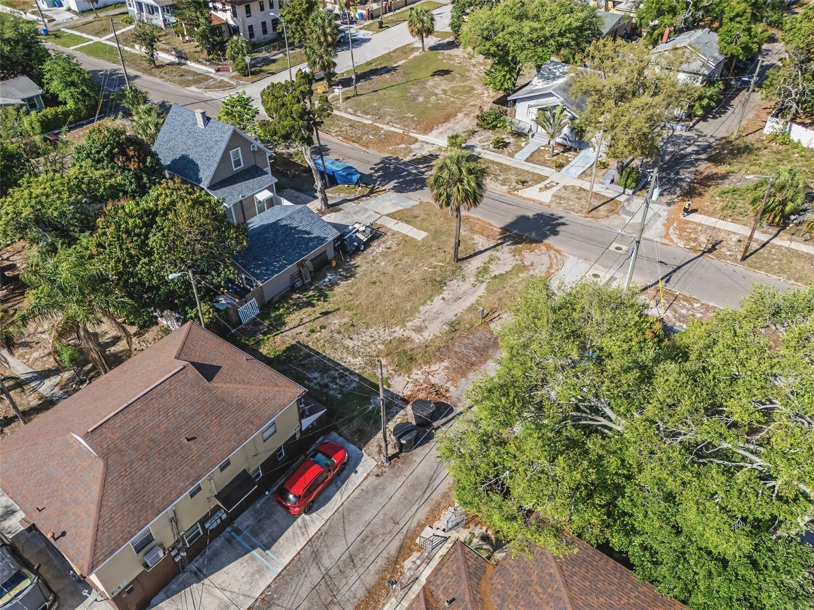 CROMWELL HEIGHTS - Land