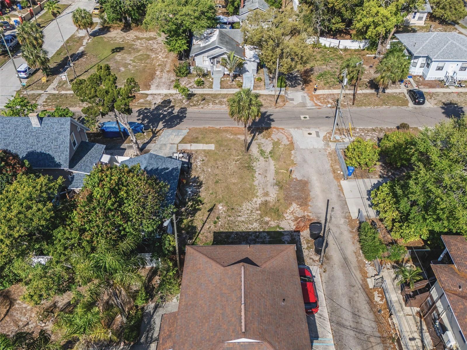 CROMWELL HEIGHTS - Land