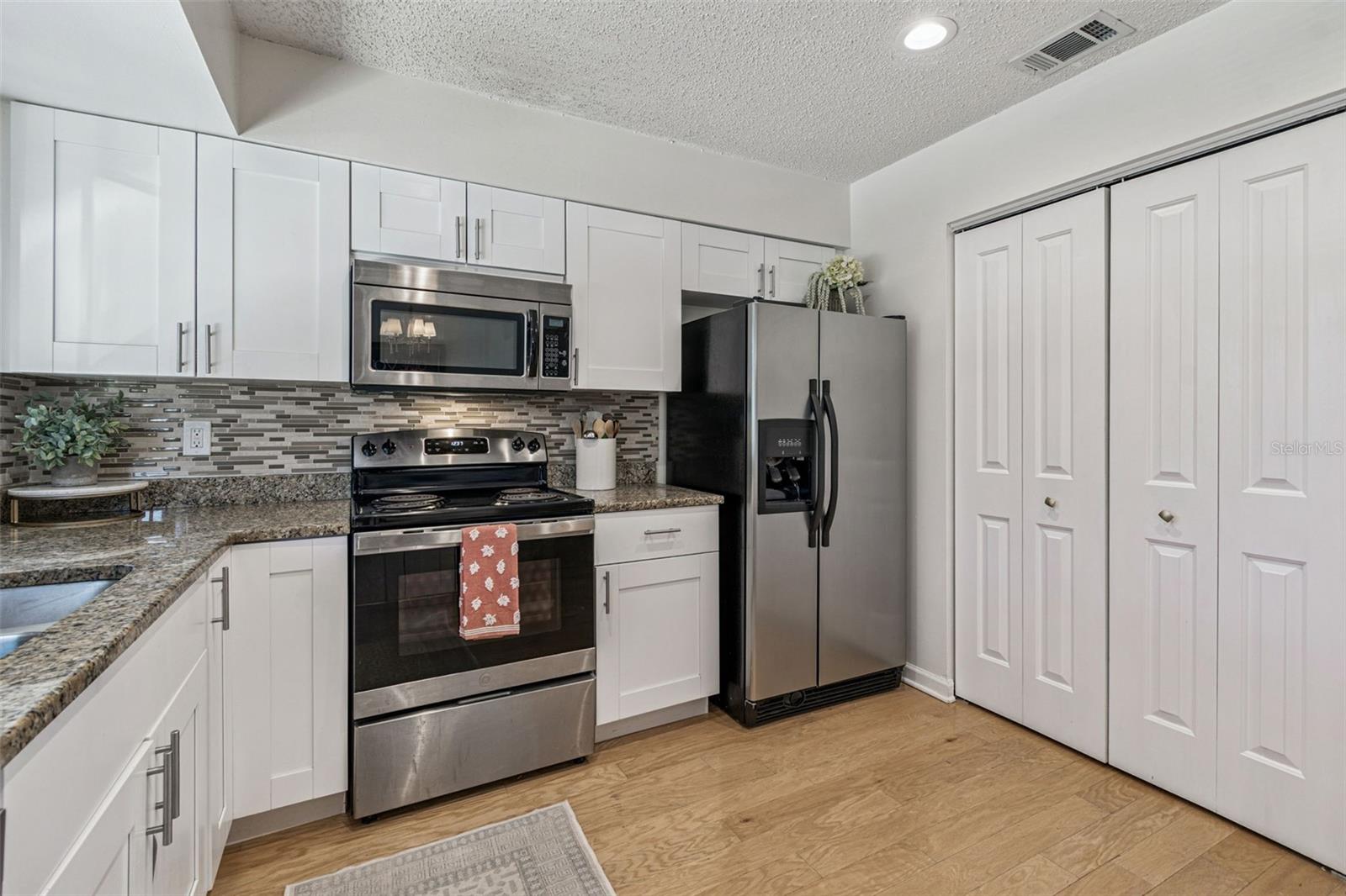 FEATHER SOUND - Residential