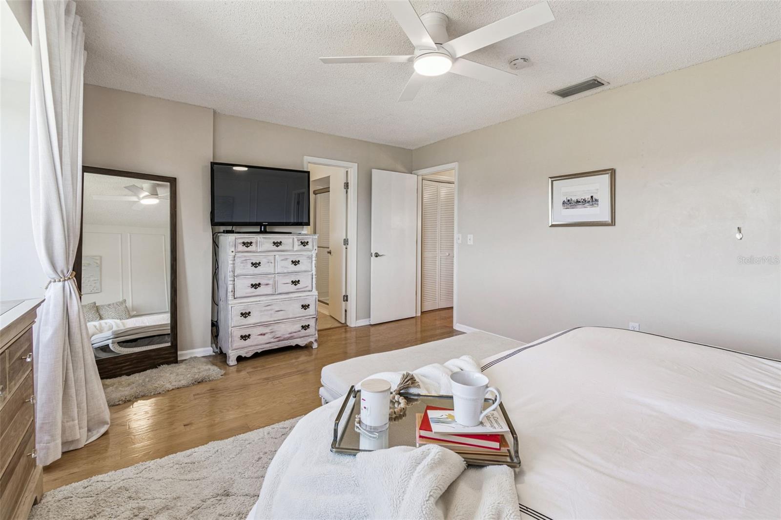 FEATHER SOUND - Residential