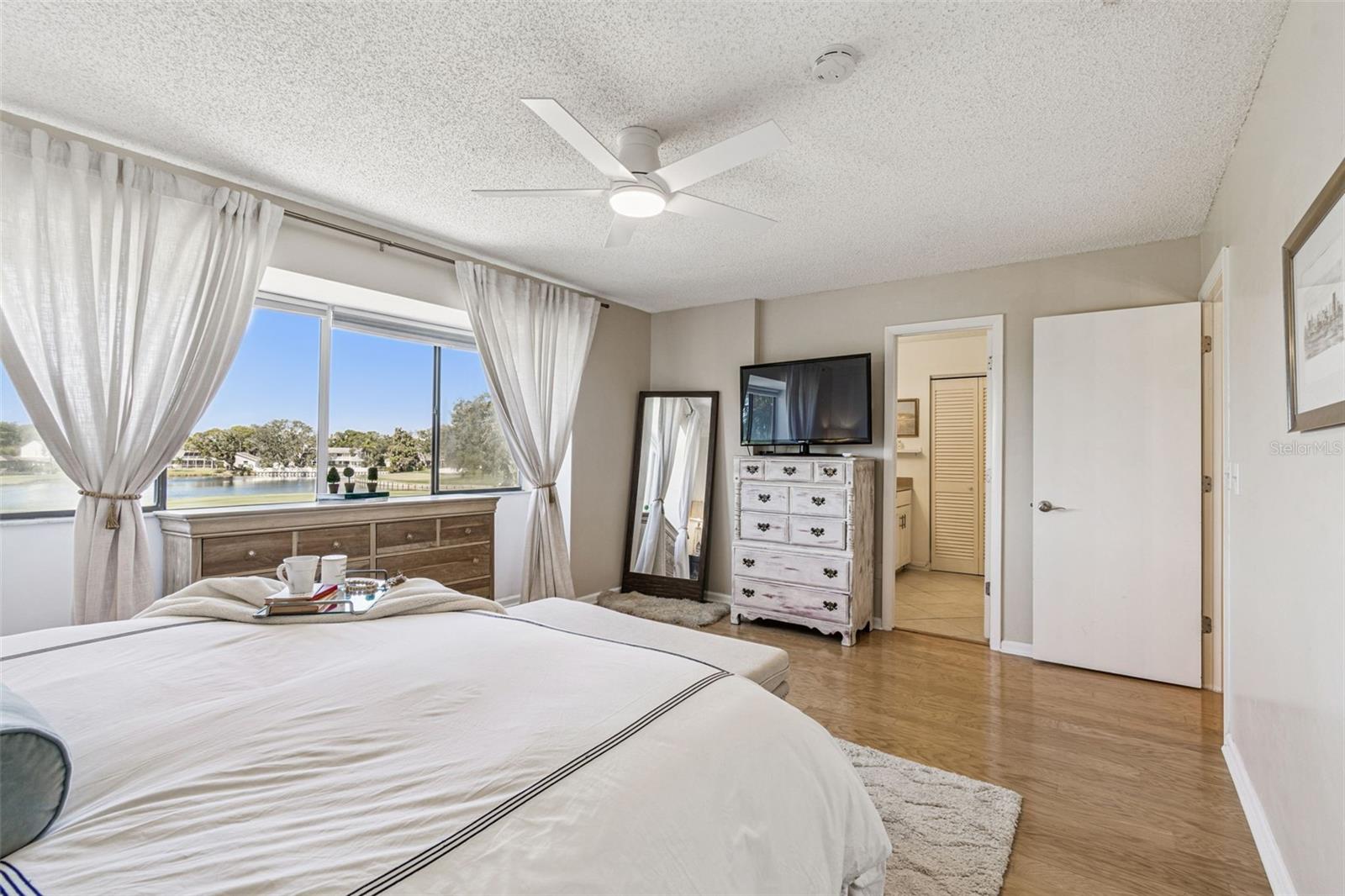 FEATHER SOUND - Residential