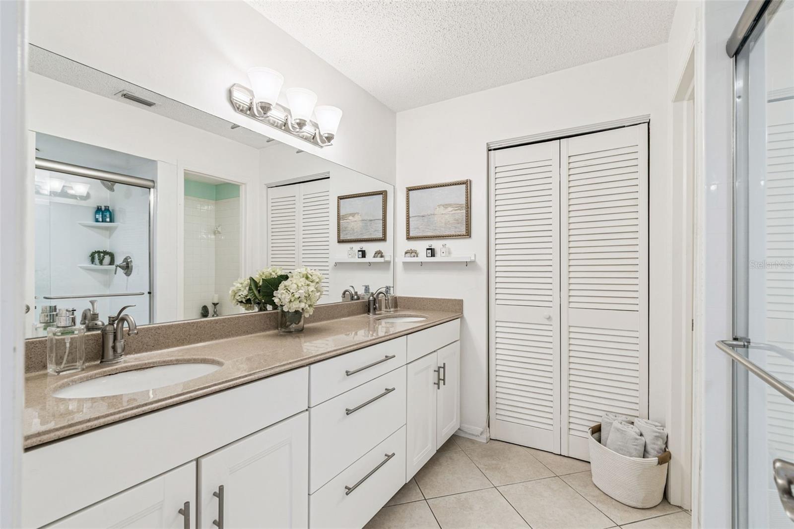 FEATHER SOUND - Residential