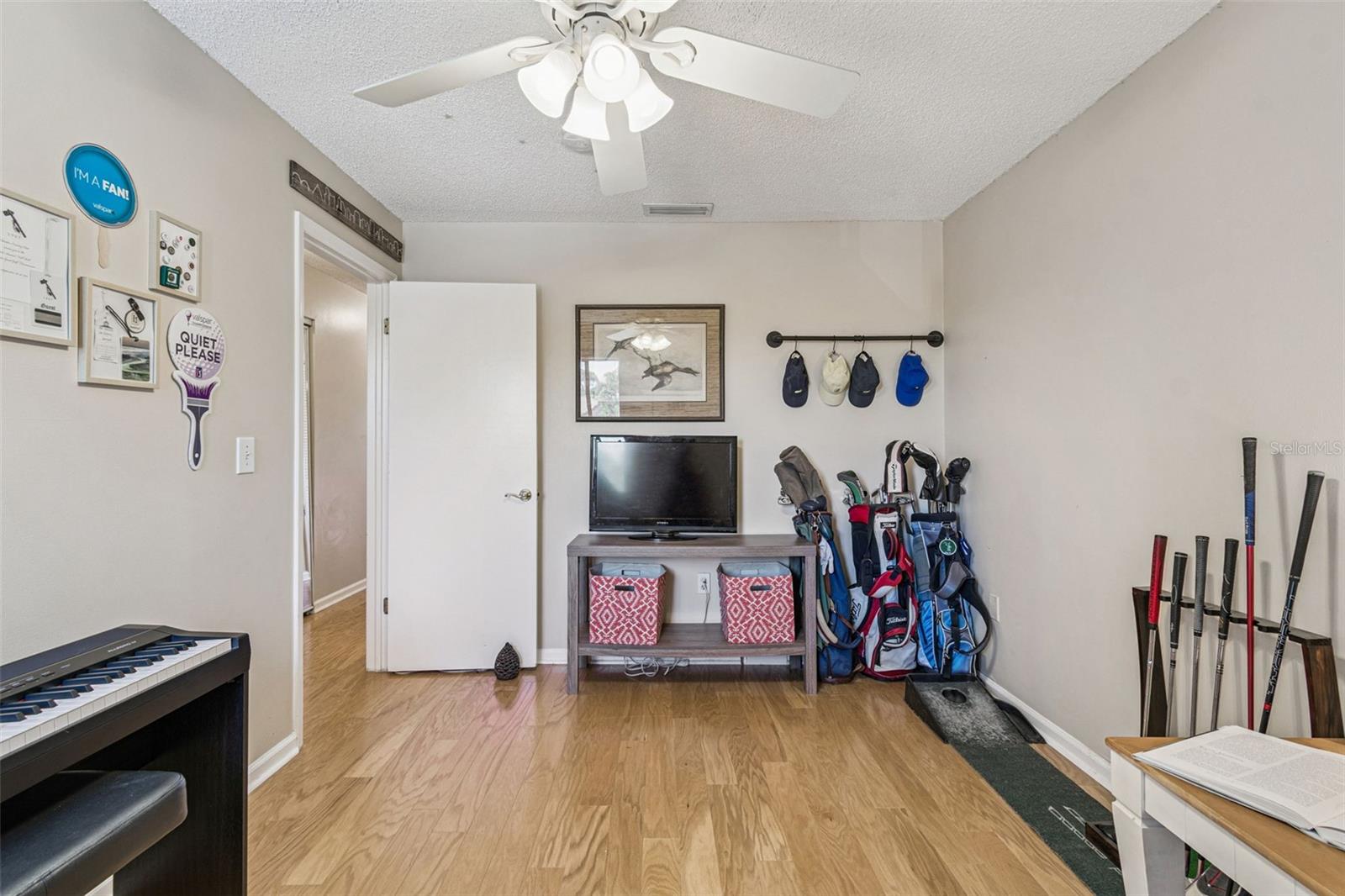 FEATHER SOUND - Residential