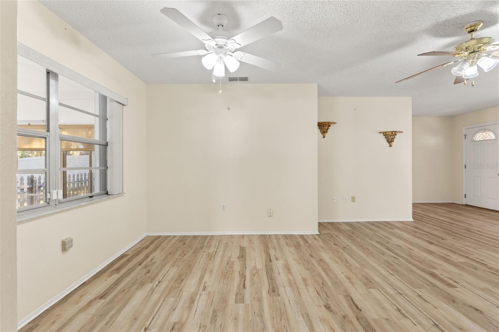 DEER PARK - Residential