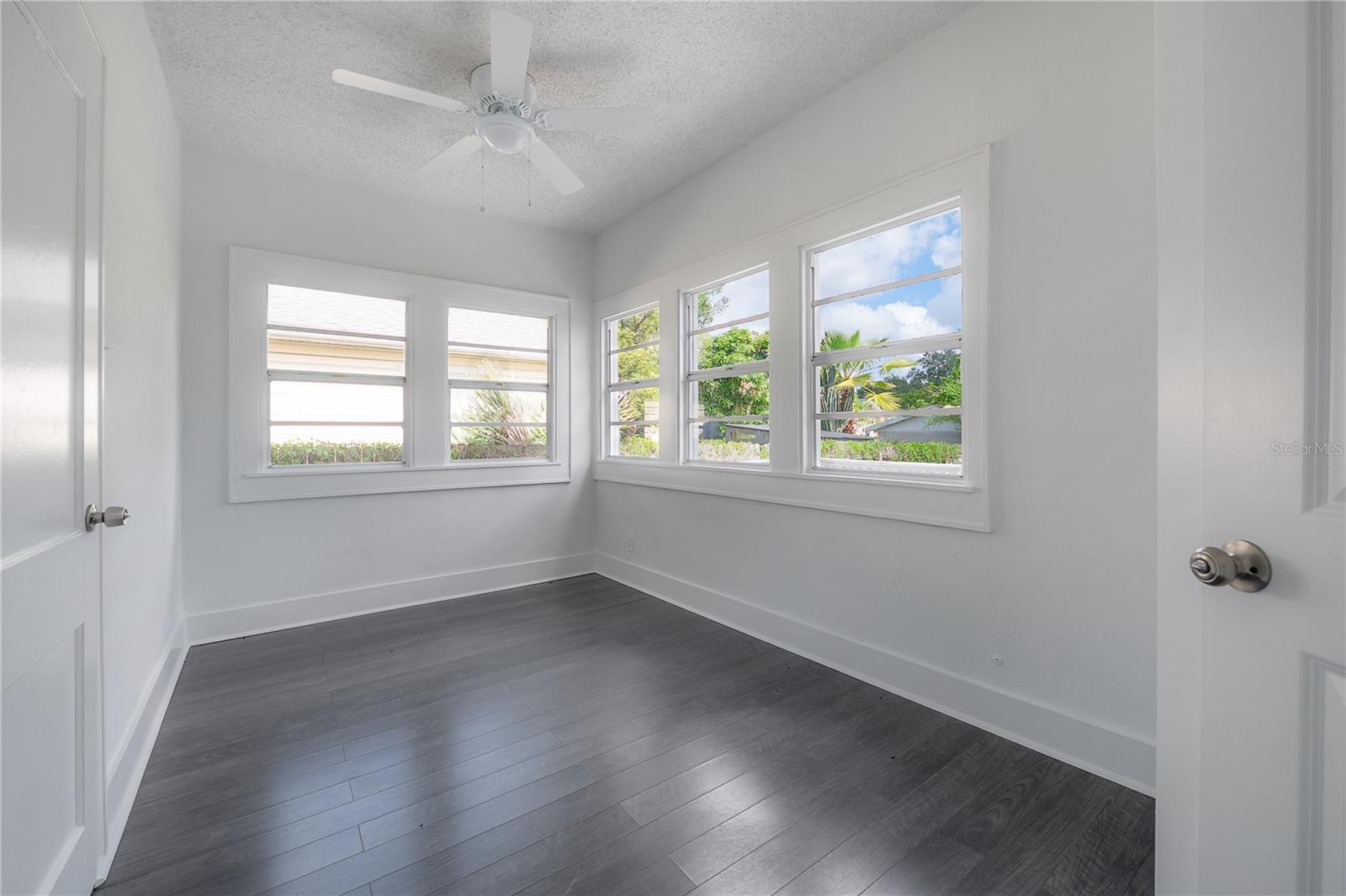 MEADOWBROOK - Residential