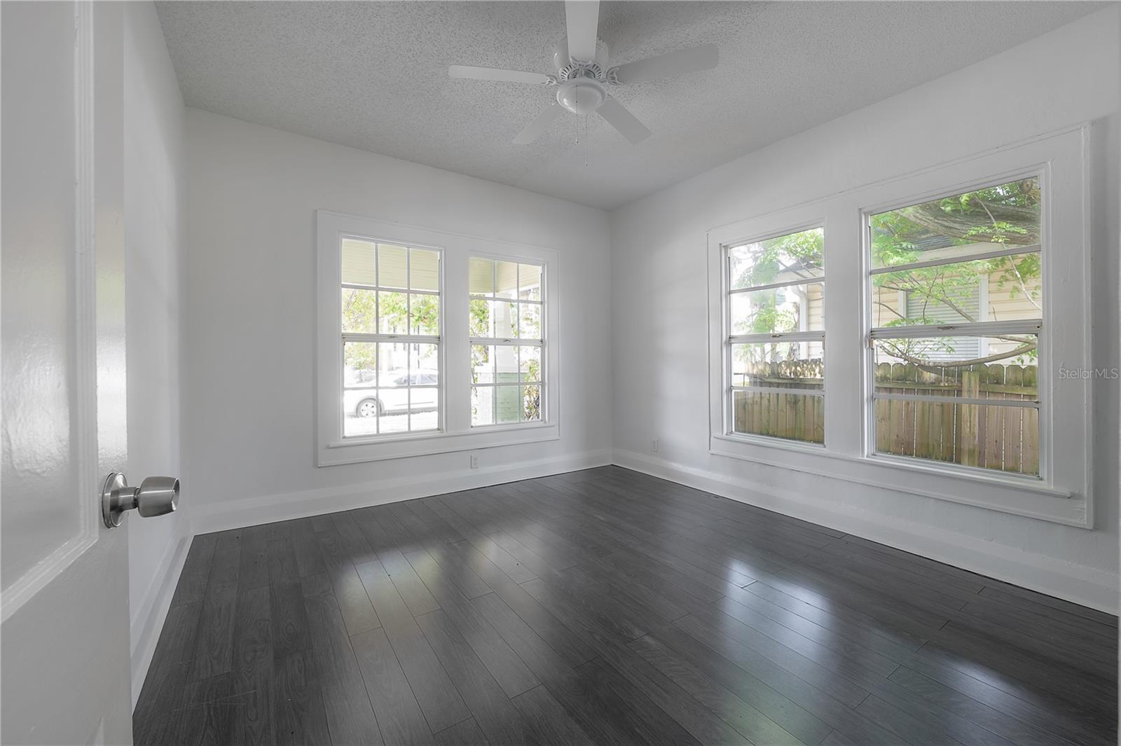 MEADOWBROOK - Residential