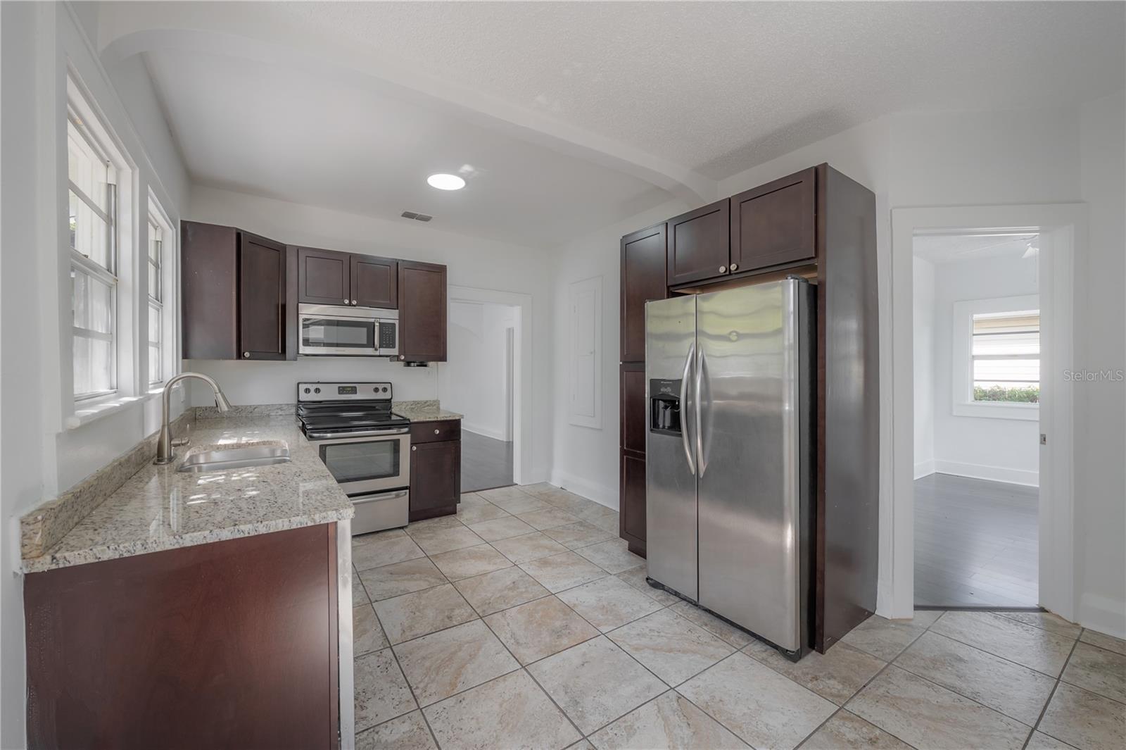 MEADOWBROOK - Residential