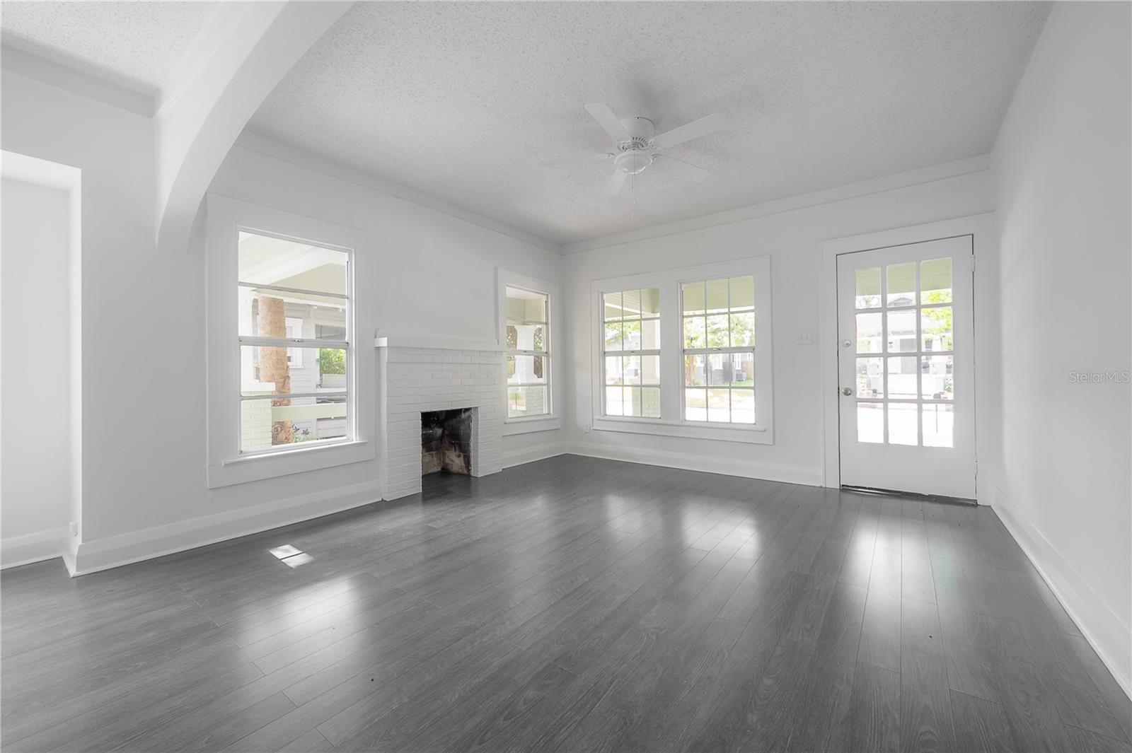 MEADOWBROOK - Residential