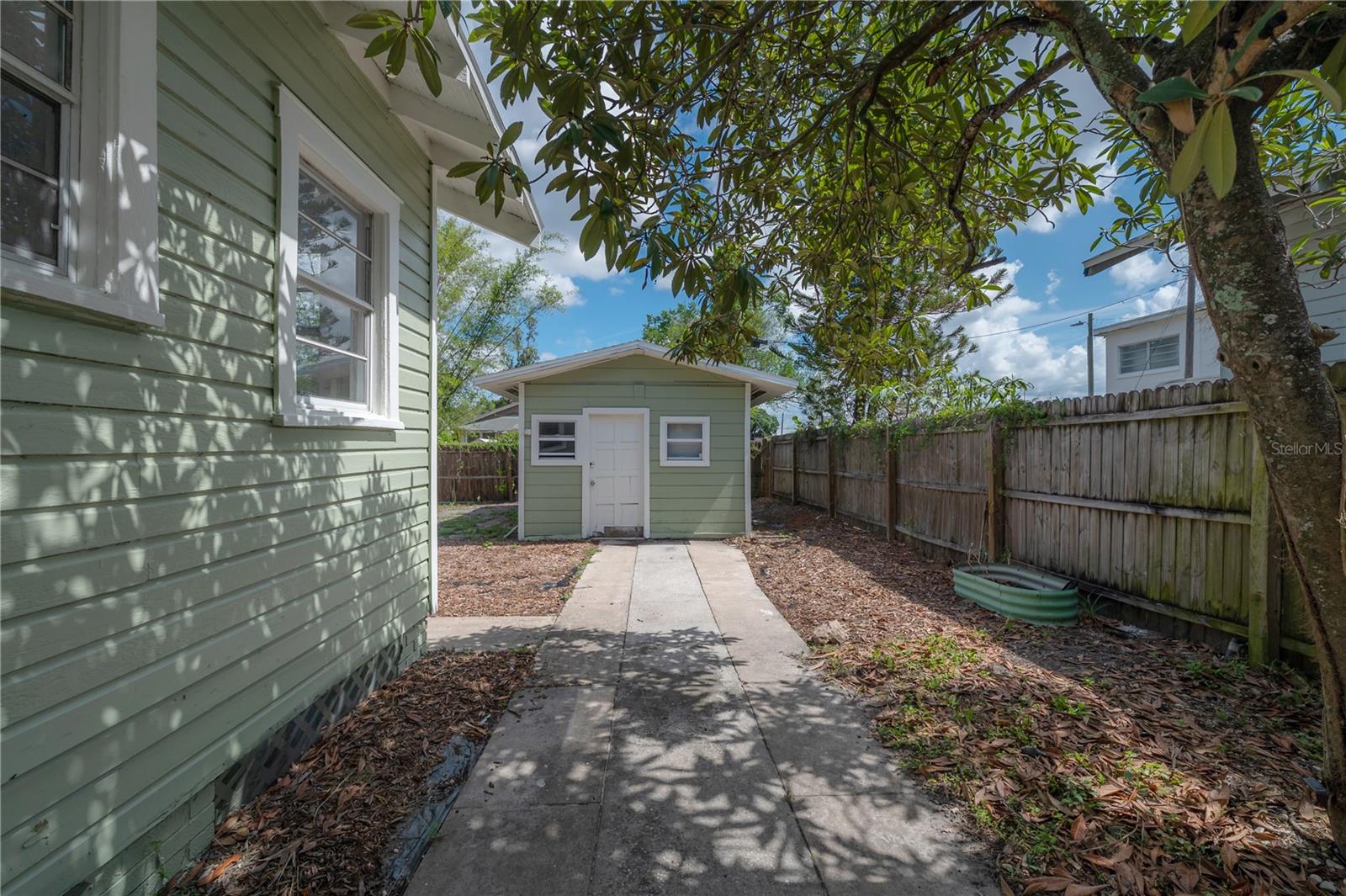 MEADOWBROOK - Residential