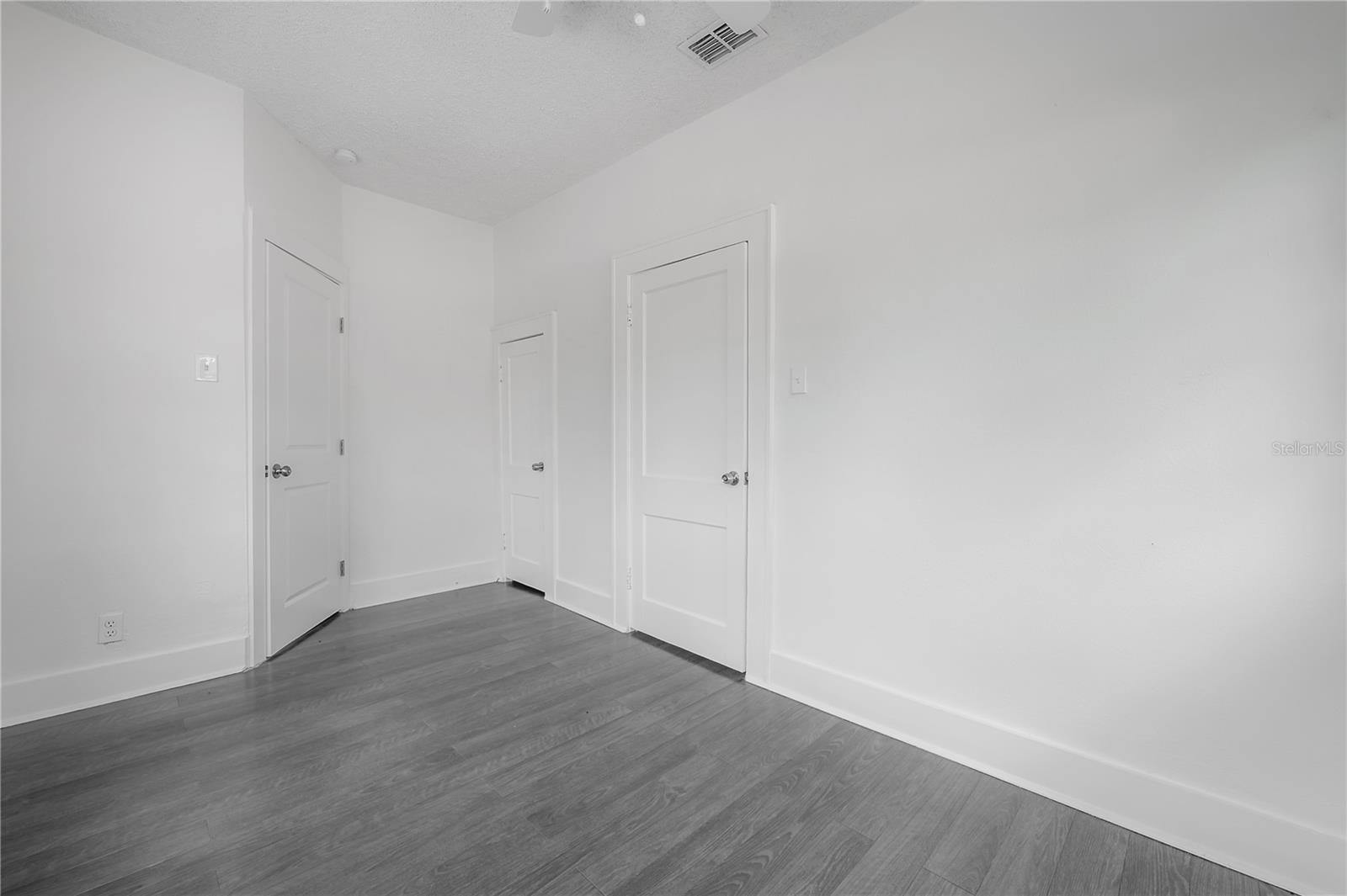 MEADOWBROOK - Residential