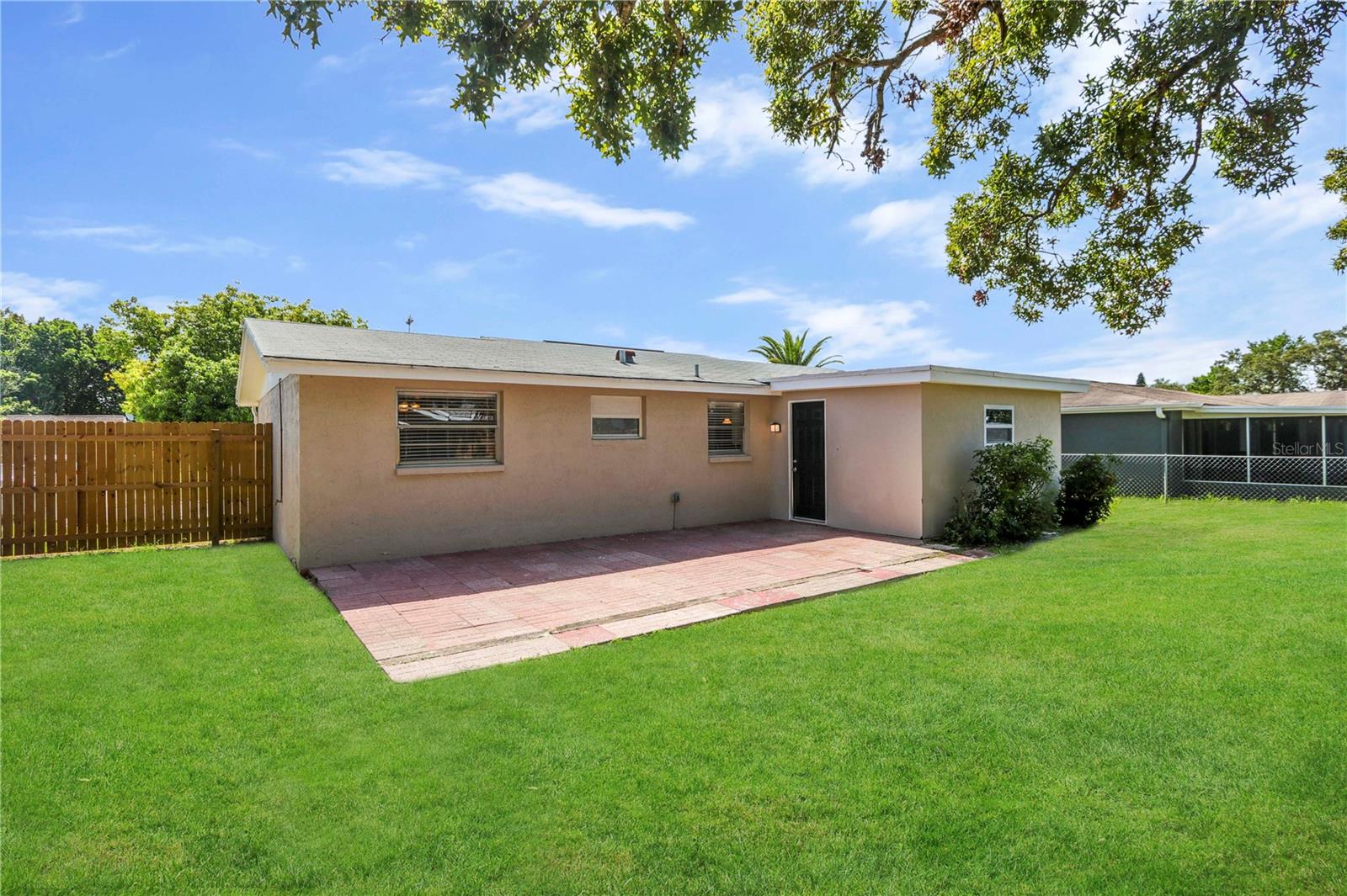 REGENCY PARK - Residential Lease