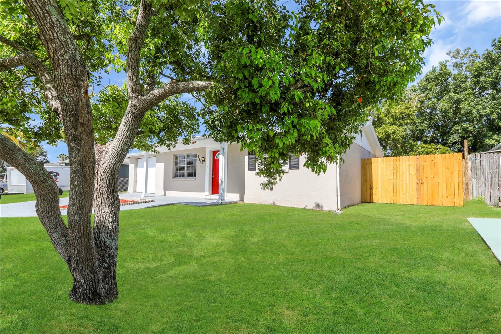 REGENCY PARK - Residential Lease