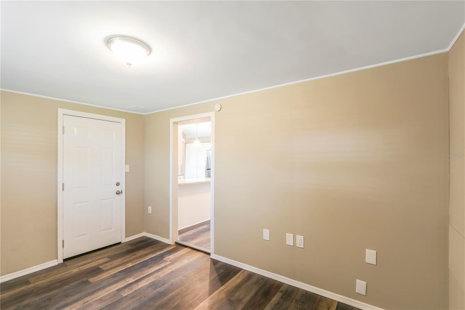 REGENCY PARK - Residential Lease