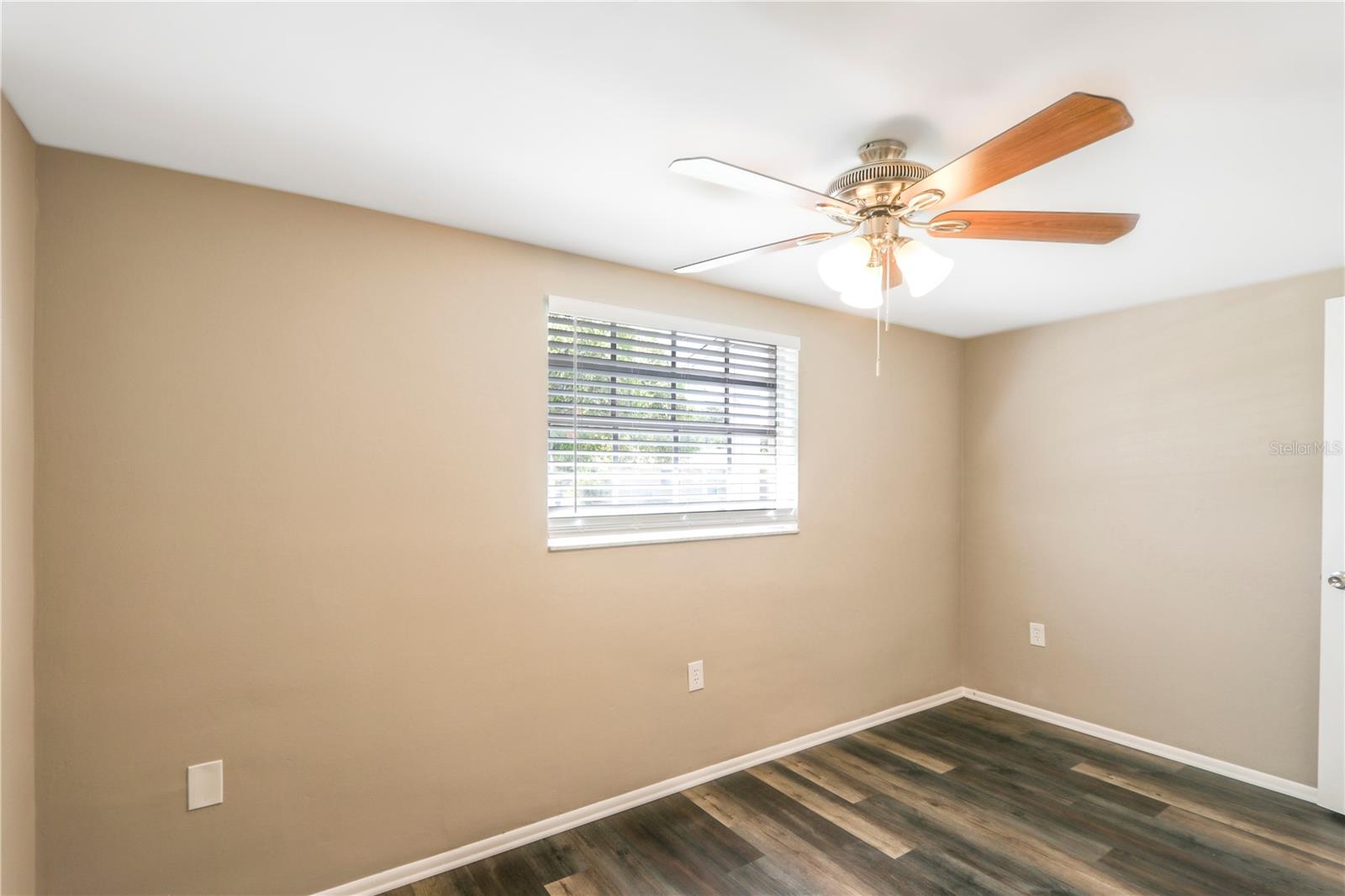 REGENCY PARK - Residential Lease