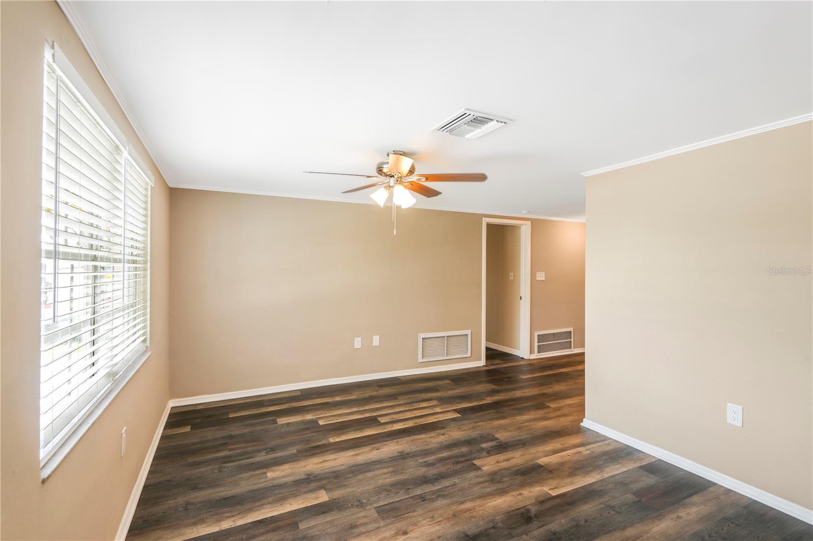 REGENCY PARK - Residential Lease