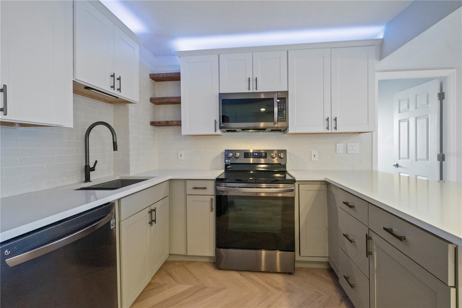 400 E COLONIAL DRIVE 1504