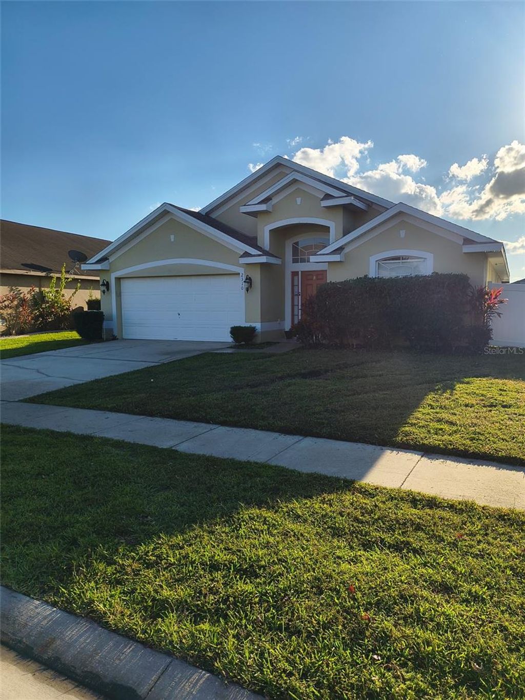 Photo of 2310 Walnut Canyon Drive, Kissimmee, FL 34758 (MLS # O6355782)